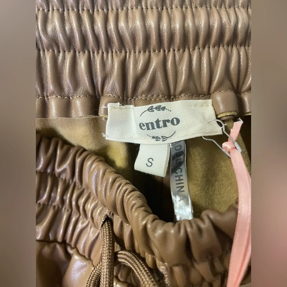 NWT Small Entro Faux Leather Mini Skirt